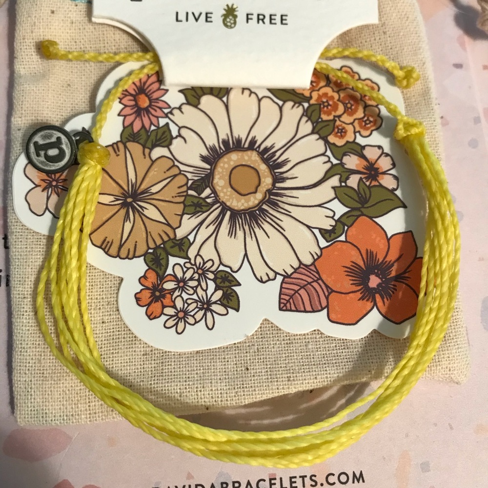 Pura Vida ‘Happy Yellow’ Original Bracelet!
